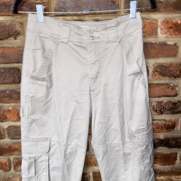 Abercrombie & Fitch Cream Relaxed Fit Wide Leg Cargo Pants Women's Size 4 27 - Picture 3 of 9